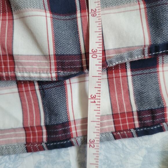 Tommy Hilfiger Men’s XL Red White Navy Striped Button Down Shirt Excellent - Picture 10 of 11